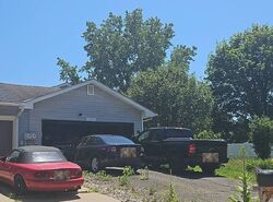 Pre-foreclosure in  Slater Ln Burnsville, MN 55337