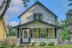 Pre-foreclosure in  Ivy Ave E Saint Paul, MN 55119