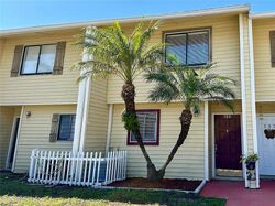 Pre-foreclosure in  Dylan Loop  Land O Lakes, FL 34639