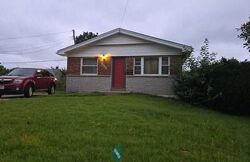 Pre-foreclosure in  Weber Rd Saint Louis, MO 63125