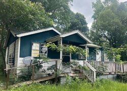 Pre-foreclosure in  Pine Lake Rd Northport, AL 35475