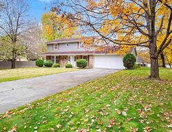 Pre-foreclosure in  Starland Ct Fort Wayne, IN 46804