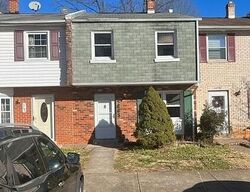 Pre-foreclosure in  Earlham Ct Woodbridge, VA 22193
