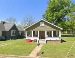 Pre-foreclosure in  S Davis Ave Sylacauga, AL 35150