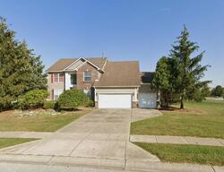 Pre-foreclosure in  Berry Lake Way Brownsburg, IN 46112