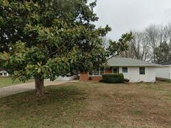  N Pine St, Marshfield MO