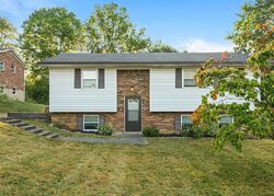 Pre-foreclosure in  Hazel Lawn Dr Shelbyville, KY 40065