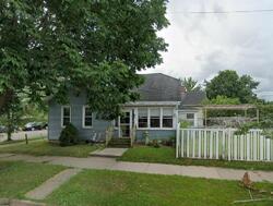  E 3rd St, Winona MN
