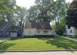 Pre-foreclosure in  Norwood Dr Se Cedar Rapids, IA 52403