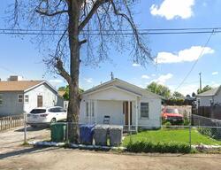 Pre-foreclosure in  Oak Ave Armona, CA 93202