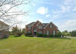 Pre-foreclosure in  Yosemite Ct Barrington, IL 60010