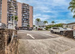 Pre-foreclosure in  Kinau St  Honolulu, HI 96814