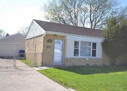 Pre-foreclosure in  S Pulaski Rd Oak Lawn, IL 60453
