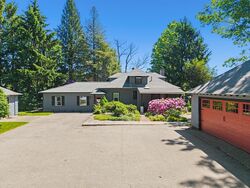 Pre-foreclosure in  Whipple Rd Kittery, ME 03904