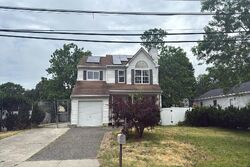 Pre-foreclosure in  S 21st St Wyandanch, NY 11798