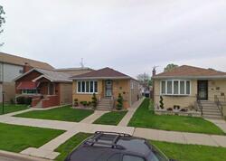 Pre-foreclosure in  S New England Ave Chicago, IL 60638