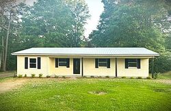  N Jadek Dr Ne, Magee MS