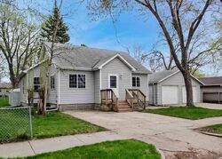 Pre-foreclosure in  N Garfield Ave Sioux Falls, SD 57104