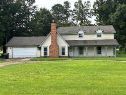 Pre-foreclosure in  Leo Holland Dr Millington, TN 38053