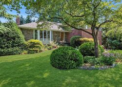  Clearland Rd, Syosset NY