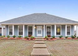 Pre-foreclosure in  Magnolia Way Pearl, MS 39208