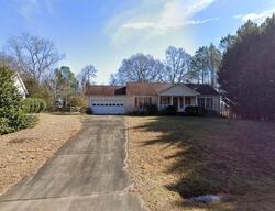  Lochshire Ln, Woodleaf NC