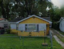 Pre-foreclosure in  Goodwin Ct Springfield, IL 62704