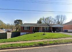 Pre-foreclosure in  Blackberry Ave Saint Louis, MO 63130