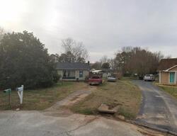 Pre-foreclosure in  Brooktown Ct Wellford, SC 29385