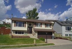 Pre-foreclosure in  VISTA RIDGE CIR Evanston, WY 82930
