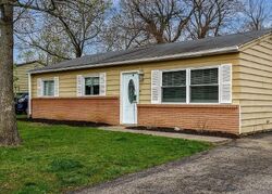 Pre-foreclosure in  Beechmont Dr Cincinnati, OH 45244