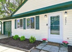 Pre-foreclosure in  Forest Glen Rd Virginia Beach, VA 23452