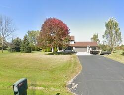 Pre-foreclosure in  Devine Ln Appleton, WI 54913