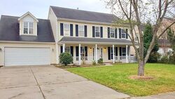 Pre-foreclosure in  STEELE MEADOW RD Charlotte, NC 28273