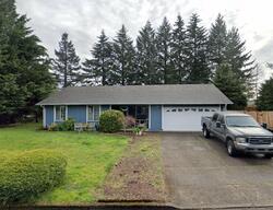 Pre-foreclosure in  Ne 149th Ave Vancouver, WA 98684