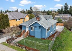 Pre-foreclosure in  39th Ave S Seattle, WA 98118