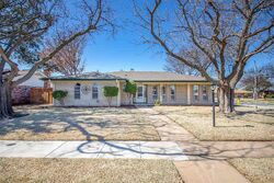 Pre-foreclosure in  Hurson Ln Wichita Falls, TX 76302