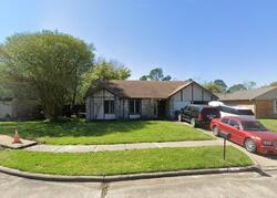 Pre-foreclosure in  Manorglen Dr Missouri City, TX 77489