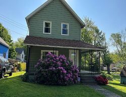  Lake Shore Ct, Conneaut OH