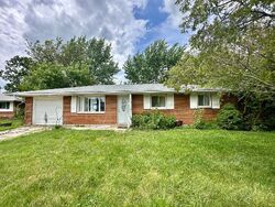  Lodestone Dr, Englewood OH