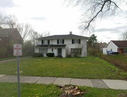 Pre-foreclosure in  Van Aken Blvd Beachwood, OH 44122