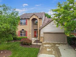 Pre-foreclosure in  Courtright Ct Pickerington, OH 43147