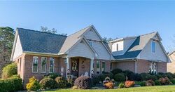 Pre-foreclosure in  Par Dr Granite Falls, NC 28630