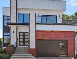 Pre-foreclosure in  Coxe Ave Charlotte, NC 28208