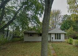 Pre-foreclosure in  Eagle Ave Medford, NY 11763