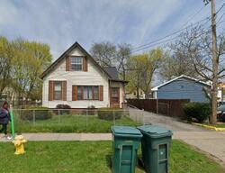 Pre-foreclosure in  Central Park Rochester, NY 14609