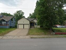 Pre-foreclosure in  Brooklyn Ave Kansas City, MO 64127