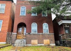 Pre-foreclosure in  S Spring Ave Saint Louis, MO 63116