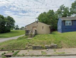 Pre-foreclosure in  Paloma Ave Kansas City, MO 64128