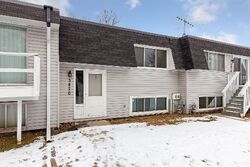  Upper 75th St E, Inver Grove Heights MN